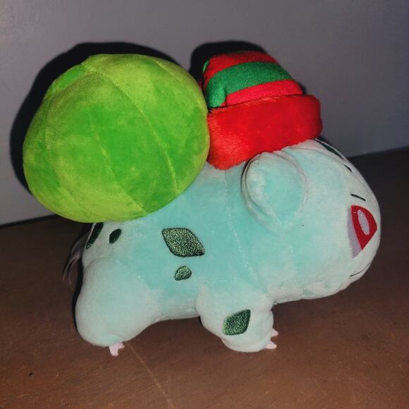 Pokemon Bulbasaur 8”  Seasonal Plush Stuffed Animal Toy And Pokeball Plush Lot - Picture 3 of 6